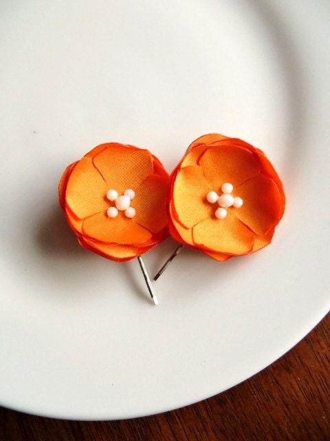 Tangerine Flower Bobby Pins, Orange Fabric Flowers, Small Flower Hair Clips, Neon Orange Summer Bridal Accessories, Bridesmaid Girls
