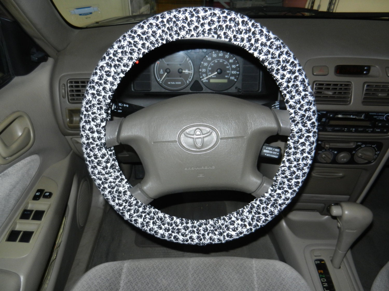 Black Little Elephants Steering Wheel Cover
