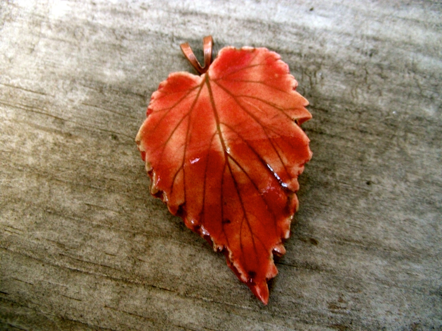PoTterY Leaf PeNdAnT... HandcraftEd from NaTuRe to you