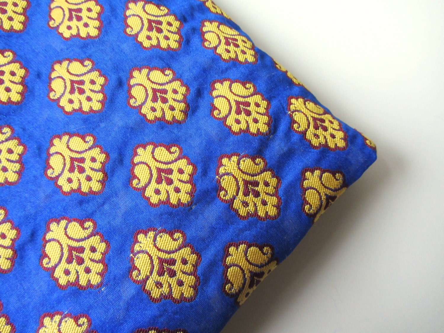 Yellow blue funny flower on blue silk India silk brocade fabric nr 149 fat quarter