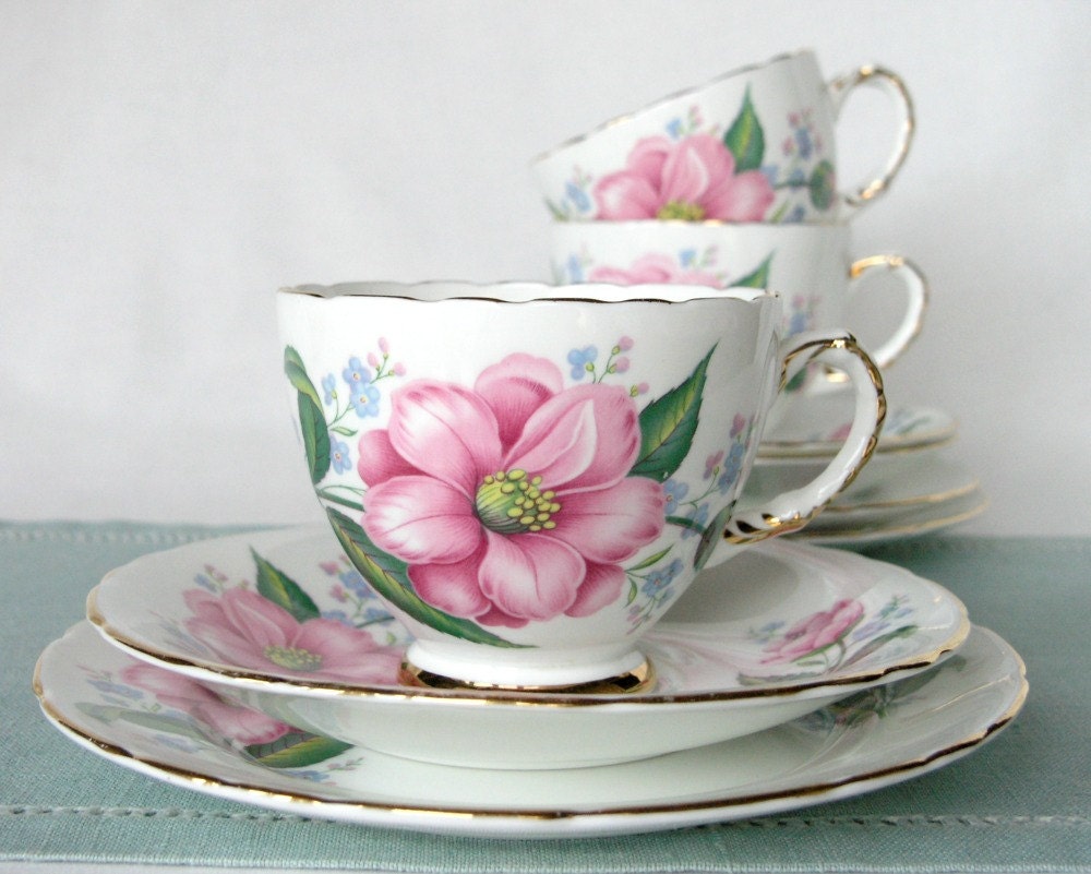 cup and beautiful vintage  plate tea cup,  china Delphine Vintage tea  and plate: saucer tea saucer bone