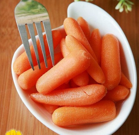 Organic Heirloom 50 Seeds Little Finger Carrot Mini Carrots Orange Delicious Juicy Sweet Vegetable Seeds F23