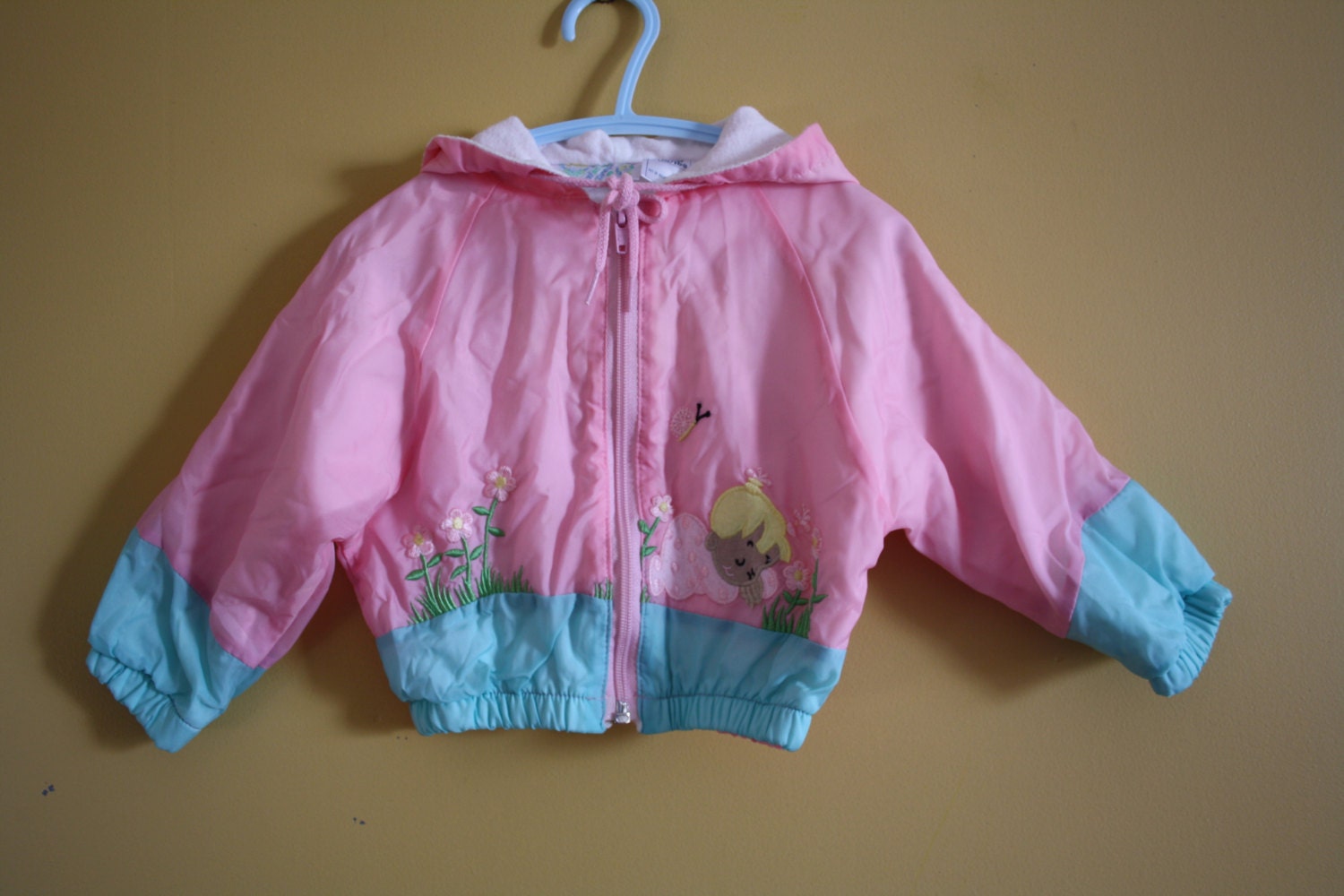 Vintage pink nylon windbreaker / baby jacket / applique / baby girl 6 to 12 months