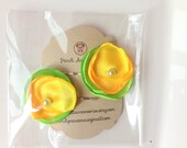 Yellow Flower Hair Pins, Girl Hair Pins, Lime green Bobby Pins, Girl hair accessories, Flower Hair Pins, Yellow Flowers, Spring