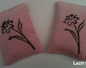 2 Daffodils-Velvet Cotton Tea Rose Pink Deco Pillow Sachet  filled with French dried Lavender flowers bloom buds Aromatherapy Ornament