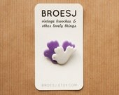 Two Birds Brooch Plastic Vintage White Purple