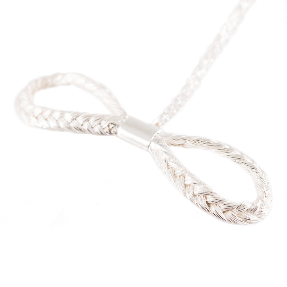 Magnitude Plait - Fishbone - bow pendant (silver)