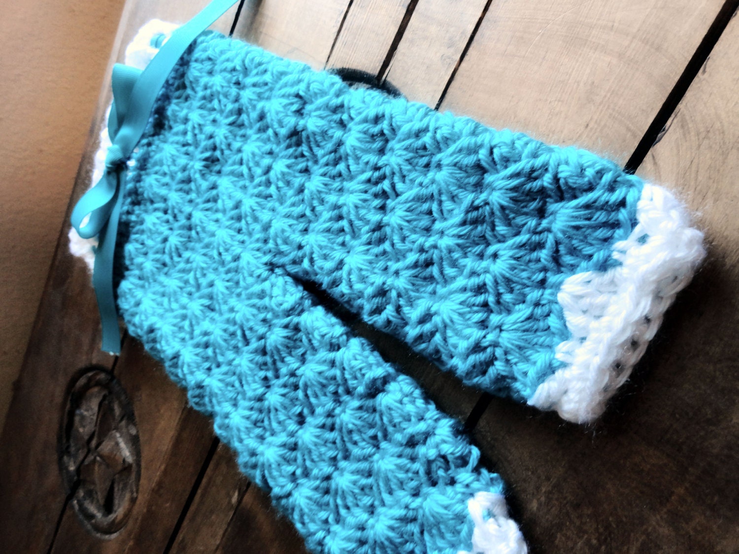 Newborn Crochet Shelly Pants