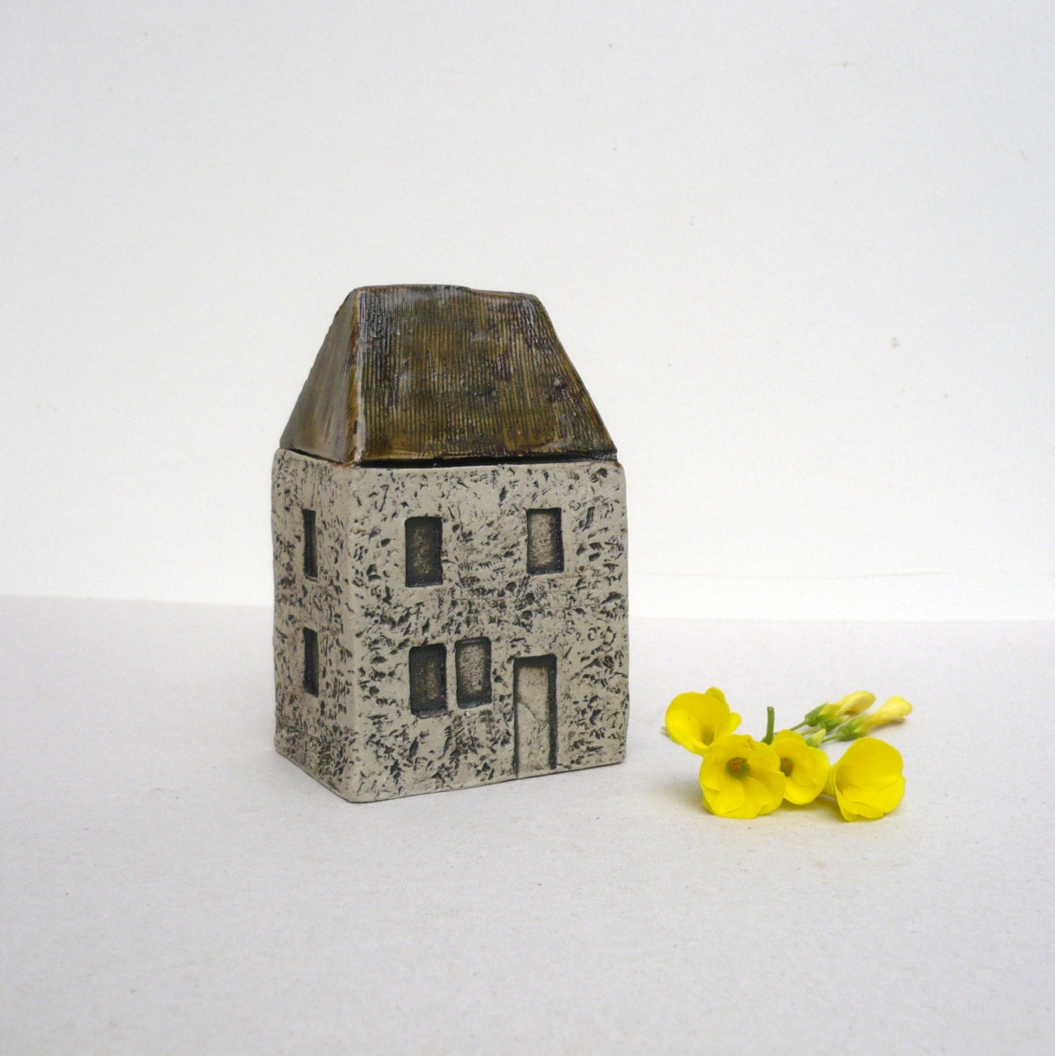 Small Ceramic  Farmhouse     Rustic Decor,  OOAK.