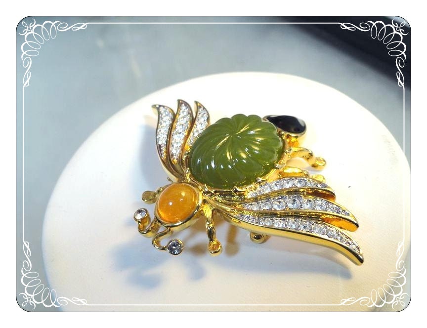 Rare Joan River's Bee Brooch - Rhinestone Figural Bug Pin - Amber Green Jade Onyx Glass- 1145a-042213025