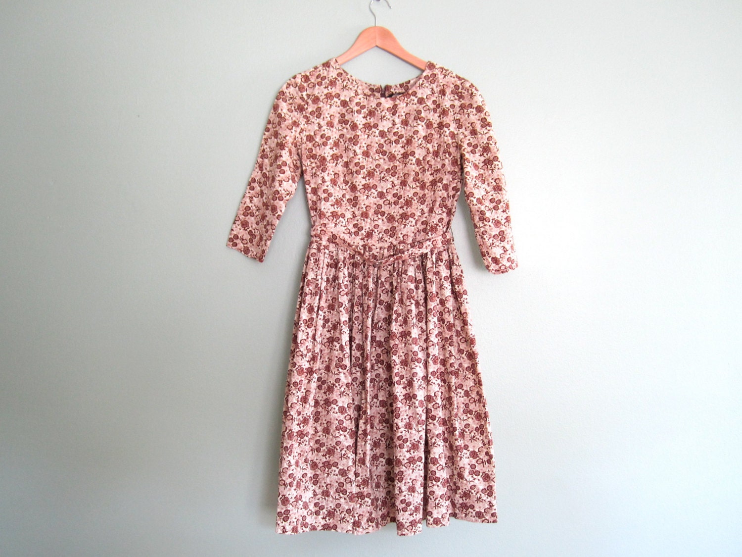 1960s dress/ vintage 60s brown floral dress/ long sleeve 60s Mad Men dress M-L