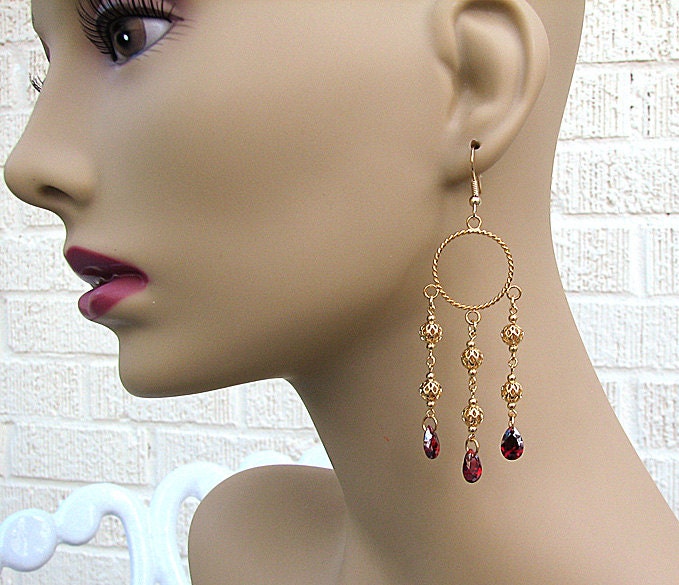 Red crystal earrings Gypsy boho chandelier earrings Gold filigree chain shoulder duster dangle earrings Gold hoop Beaded jewelry