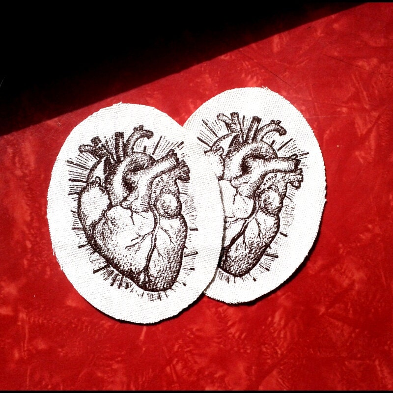Anatomical Sacred Heart Sew On Patches Set - 1 pair White oval Silkscreen Heart Art Prints - MYSTIC LOVE HEARTS
