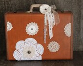 Romanic Cottage Chic Vintage Samsonite Suitcase Upcycle Chic Travel