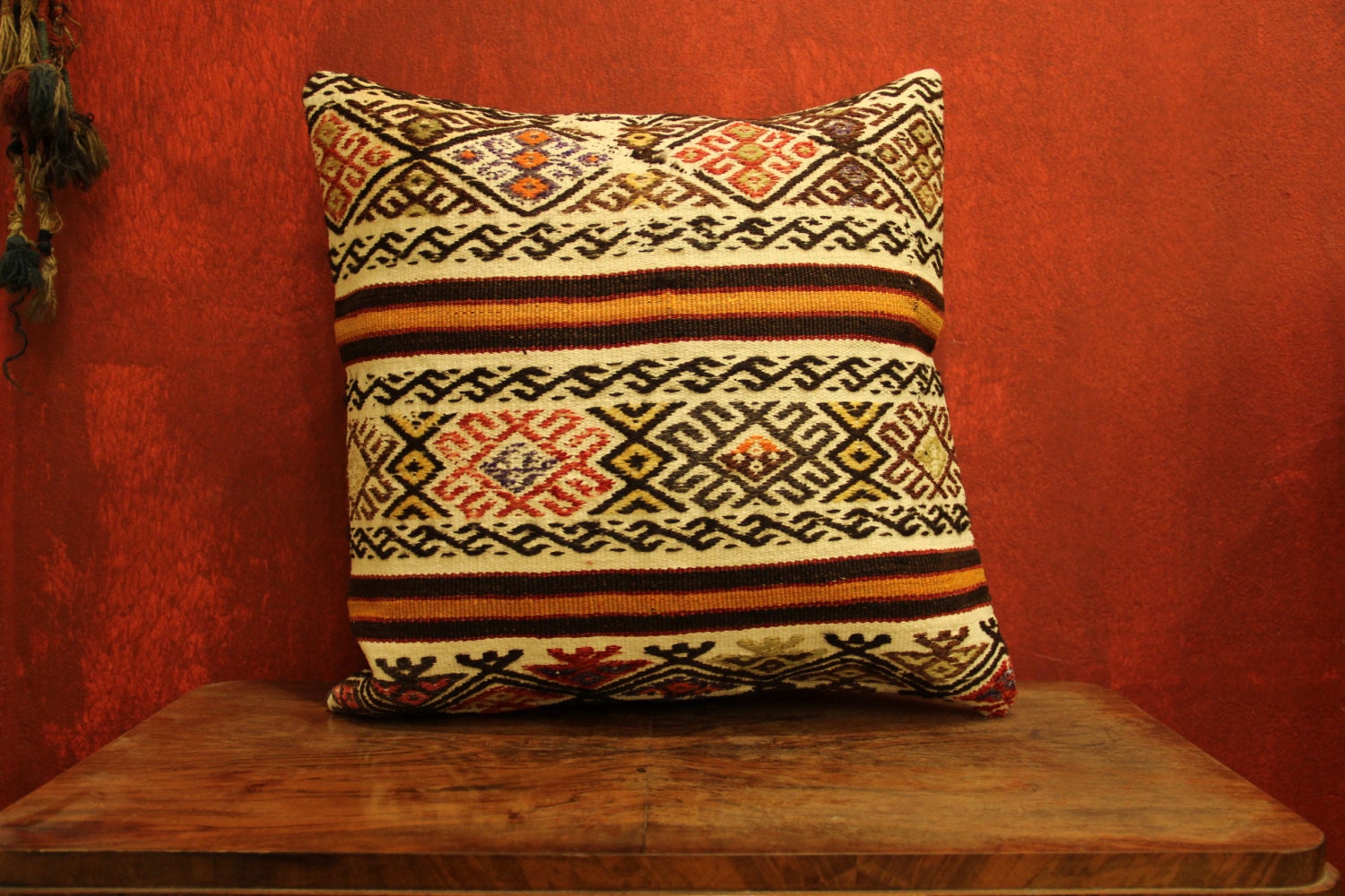 Handwoven Wool Vintage Turkish Kilim Pillow Cover 19x19 Anatolian Turkish Throw Cushion Sham pillow case Tribal Pillow Boho Home L-42