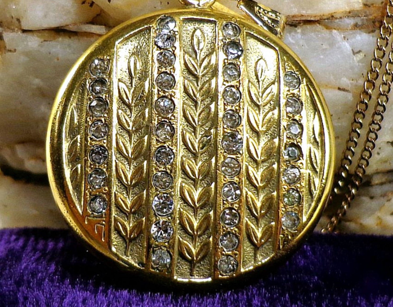 Antique Bloom Gold W. S Blackinton Locket or W S.B Locket  c. Late Victorian era, (1880-1901)