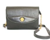 Vintage Black Quilted Anne Klein Purse. 80s Convertible  Shoulder Bag Clutch. Structured bag. Satchel Bag. Leather Crossbody Bag.