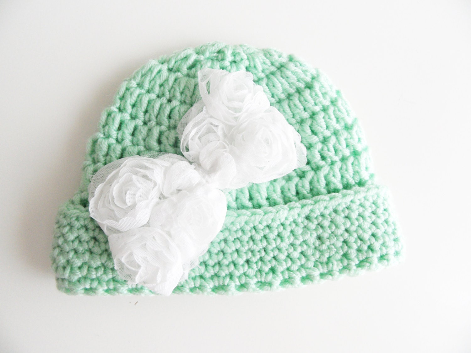 Baby Hat, Newborn Girl Hat, Crochet Baby Hat, Newborn Photo Prop decorated with lace bow