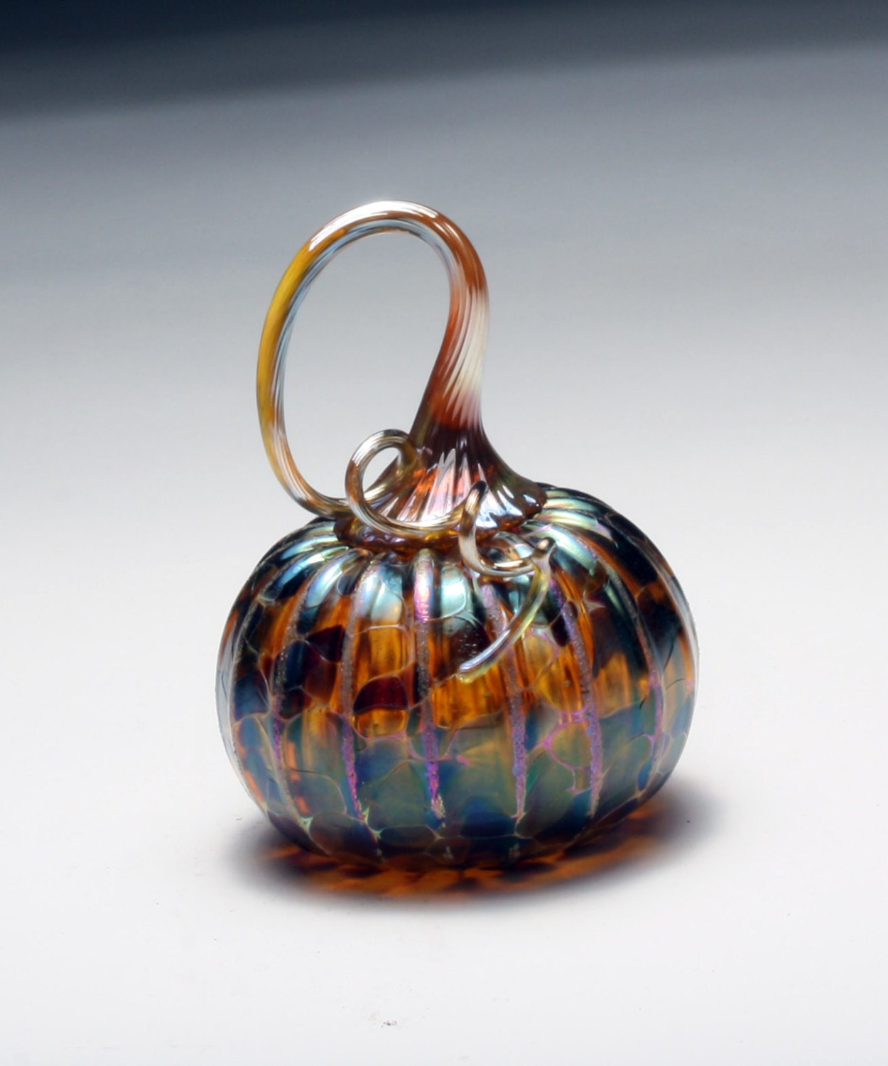 Tortoise Amber Crackle Small Pumpkin (00118)