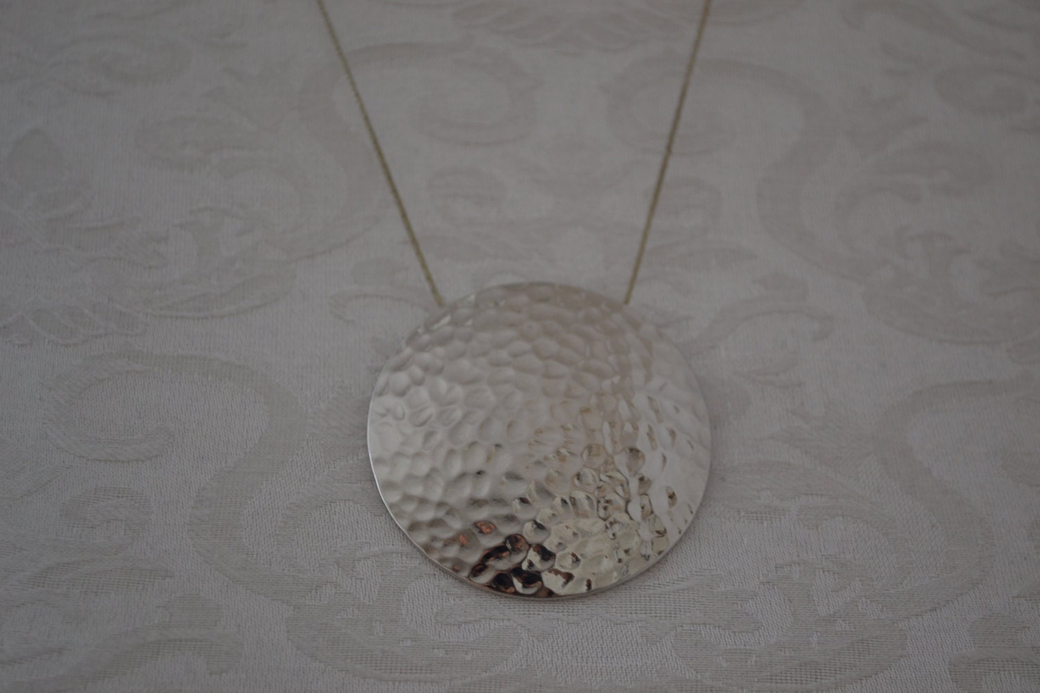 Choker Polished silver plated finished round hammered necklace