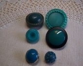 Nice Vintage Collection of Turquoise Buttons Odd Lot of 6 (no. 1596)