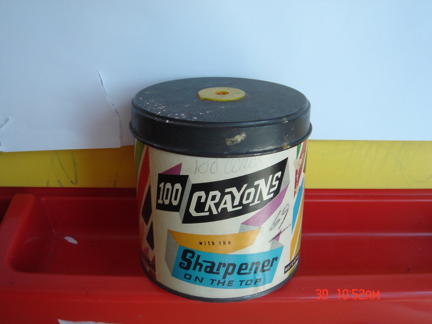 Vintage, United Crayon co. inc.,100 Crayons in a container, Tin Cover with A Sharpener, Most Crayons never used, No. 1060