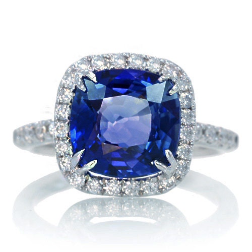 18 Karat White Gold AIGS Certified Cushion Cut Ceylon Sapphire Diamond Halo Engagement Wedding Anniversary Ring