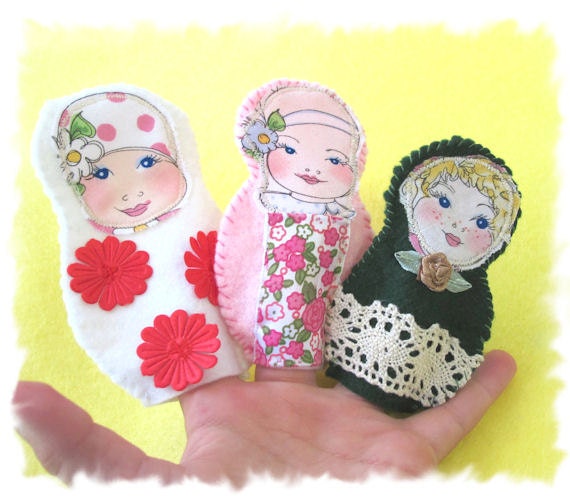 Three Little Sisters Finger Puppets, Felt People Puppets, - MelsCreativeWishes