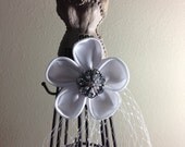 Elegant Ivory Kanzashi Bridal Hair Comb with Rhinestone (B)