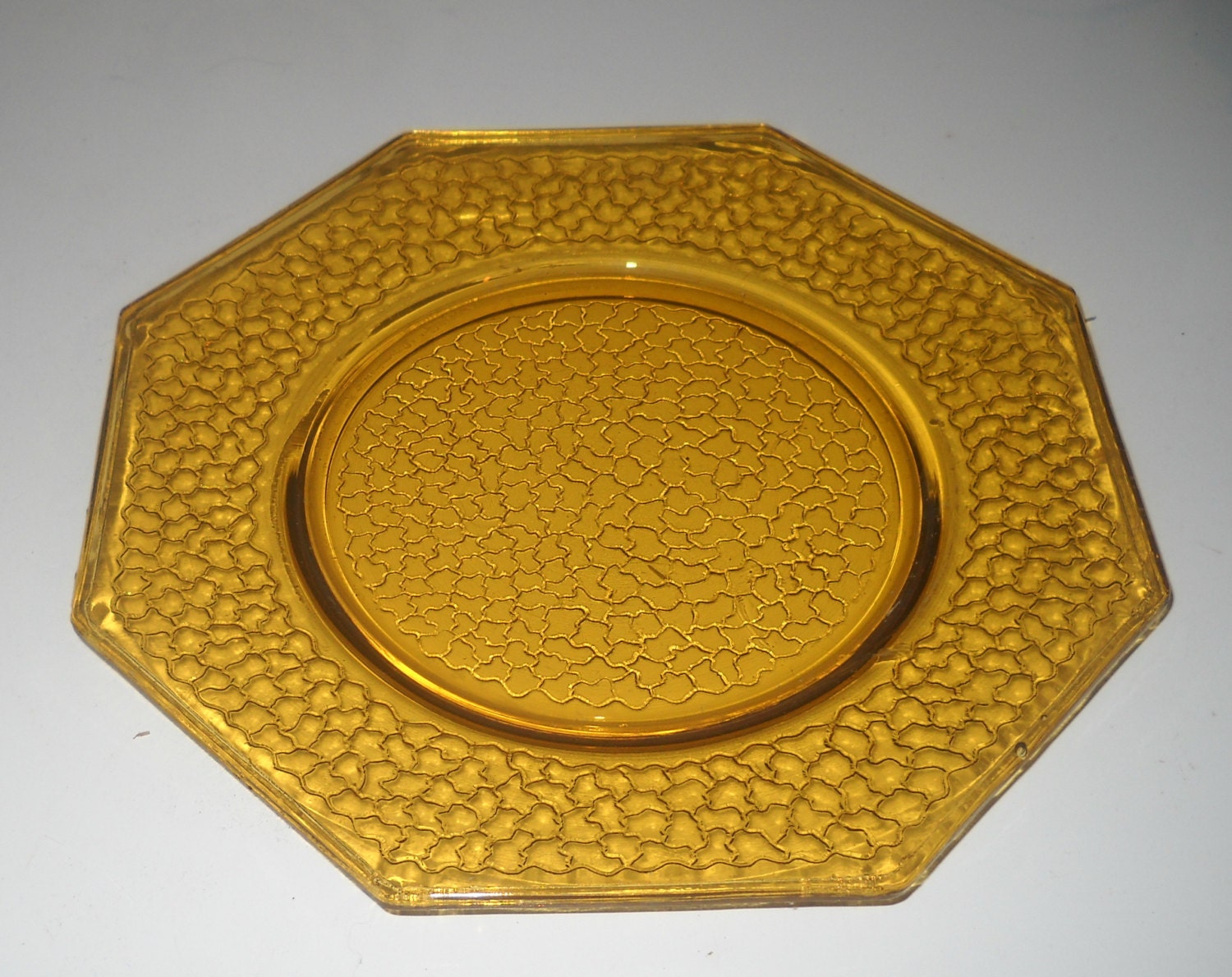 vintage LE Smith crackle glass hexagon lunch plates amber bycracky