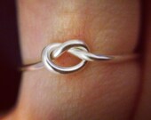 Dainty Love knot ring- Adjustable