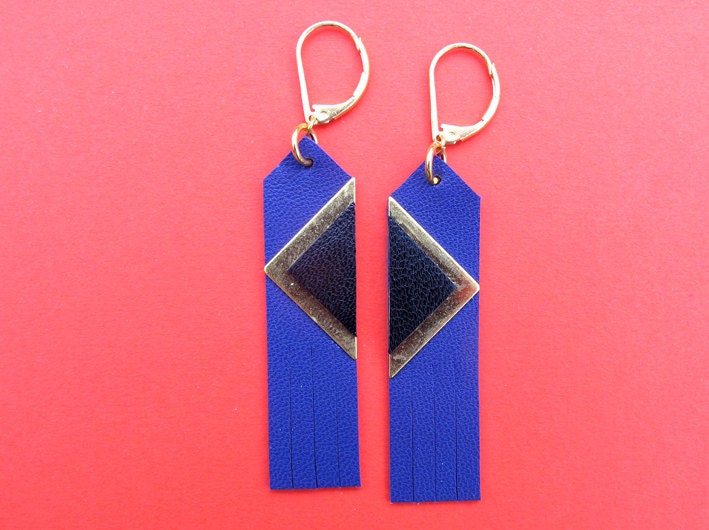 Sinki sleepers purple, eighties style in leather, fringes and triangles