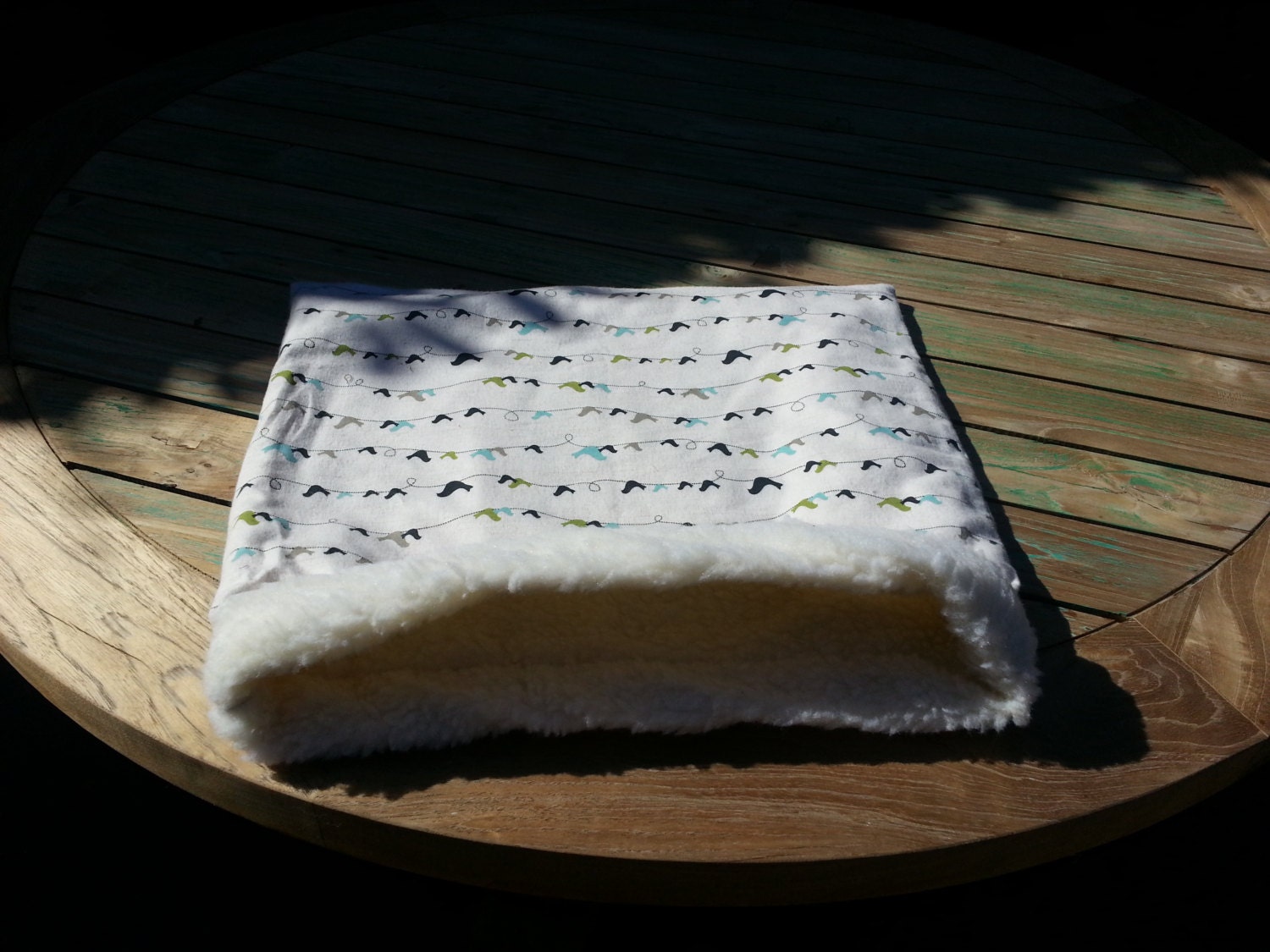Sherpa Birds on a Wire Cozy Cave-Snuggle Sack-Burrow Bed for Cats, Small Dogs or Pocket Pets