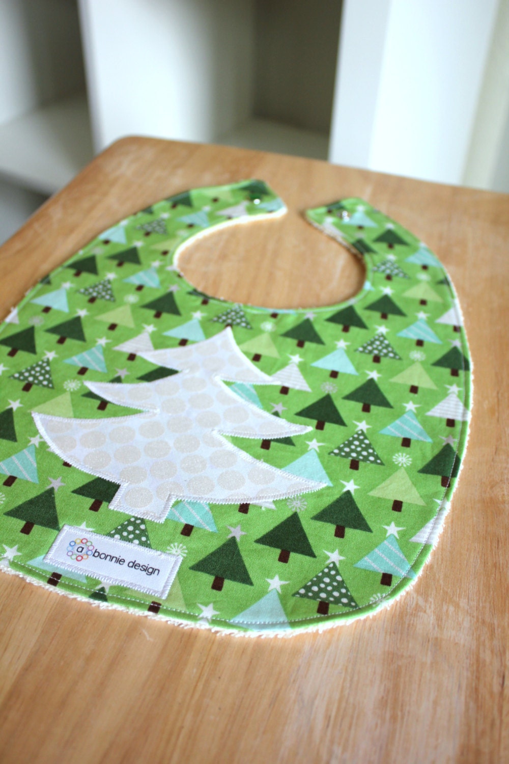Christmas Trees : Plastic Lined Bib