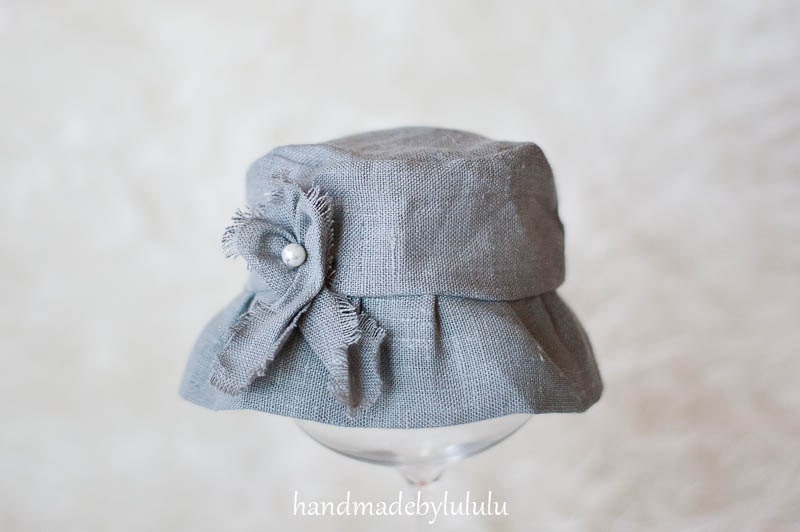 baby hat,  newborn cloche, simply from organic linen in gray , newborn Photo prop, baby hat, vintage girl