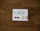 2 pairs (small brown & mother of pearl)
