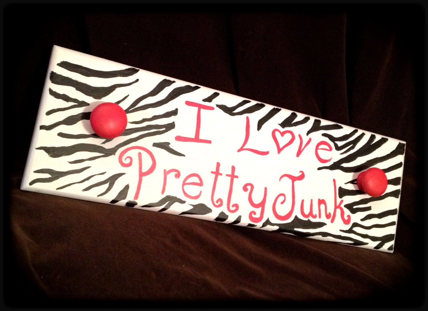 I LOVE PRETTY JUNK Zebra Jewelry Holding Art