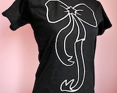 Black star bow print ladies fitted T-shirt M / L