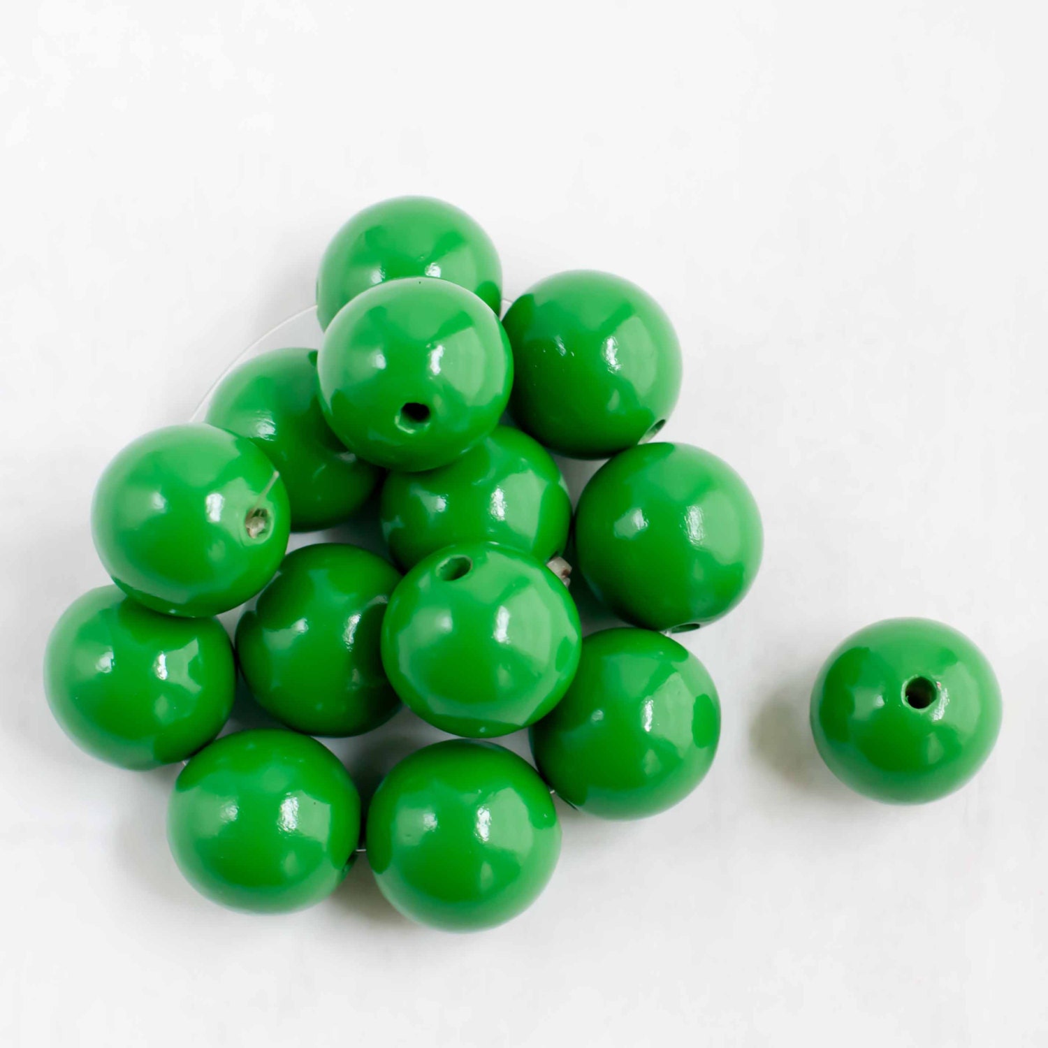 1 Inch Green Wood Beads-Jewelry Supply -Gift for Mom - Eco-Friendly Supply -Green Wood Beads - WoodBeJewels