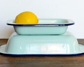 Vintage enamel bowl set