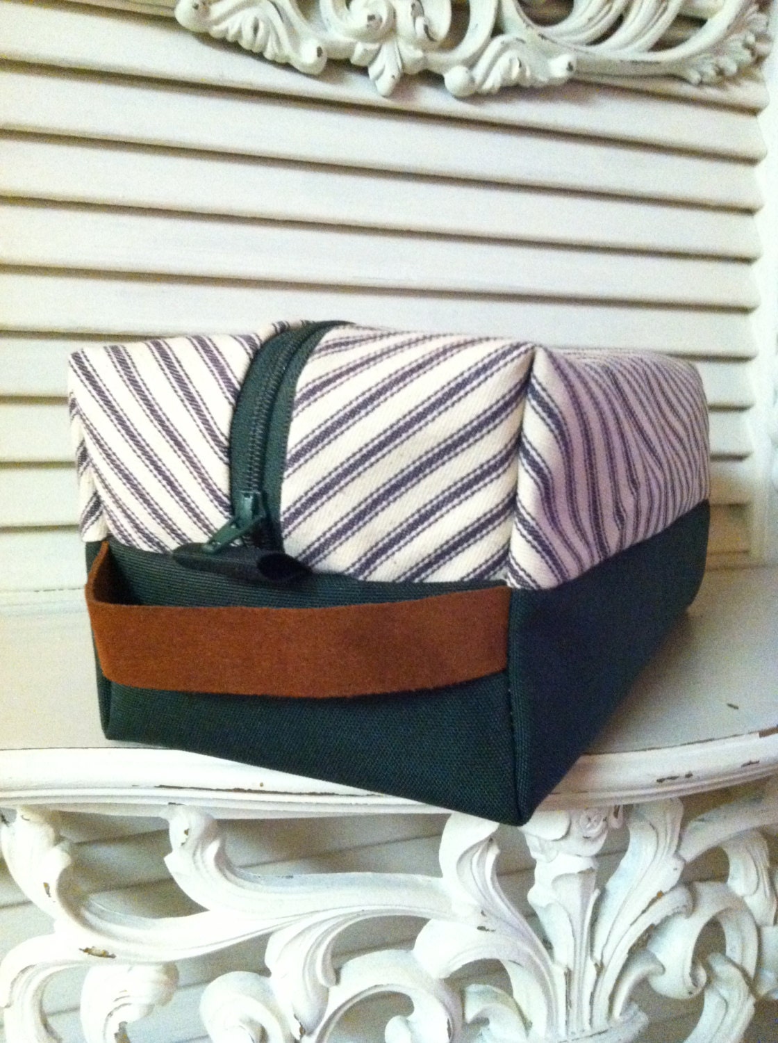 Beautiful Forest Green Toiletry Bag / Groomsmen gift
