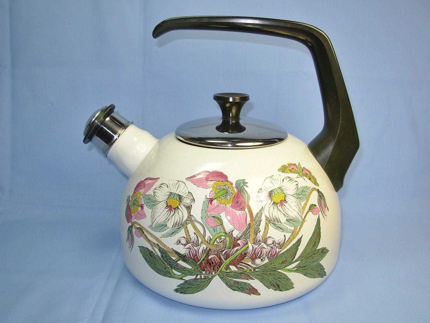 PORTMEIRION Botanic Garden Christmas Rose Enamel TEA KETTLE