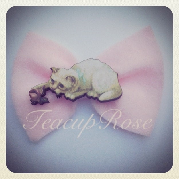Playful Kitty Cat Pink Hair Bow