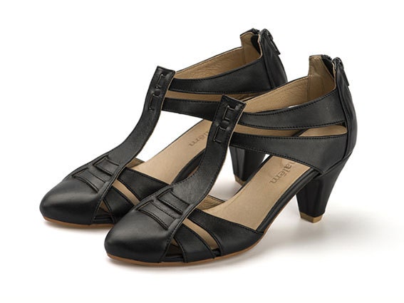 NEW ARRIVALS, Mona Black, Sandals
