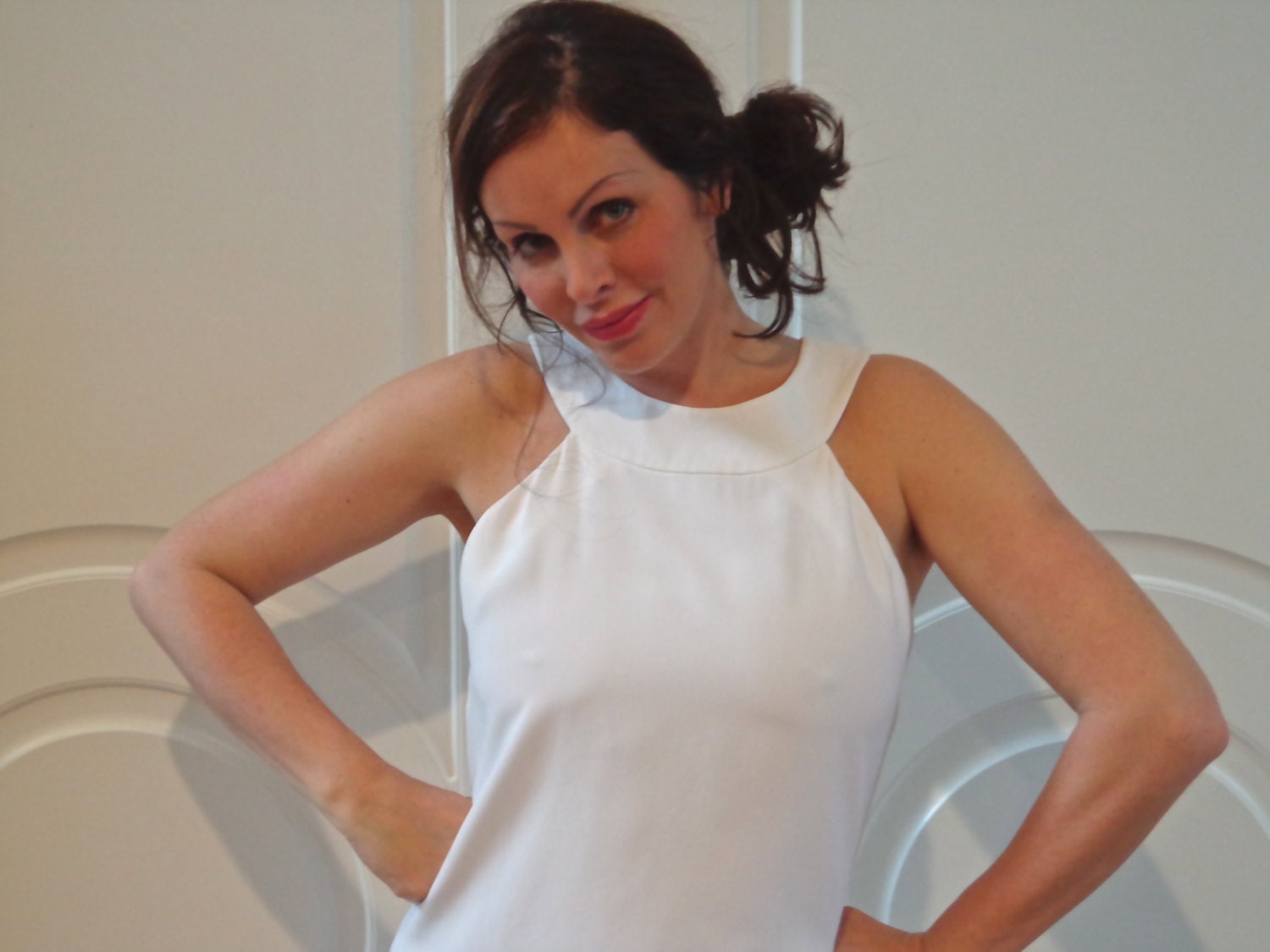 1980s White DRESS Rare Shift Sz.10  Sleevless Sheath Wiggle Womens Clothes AMAZING