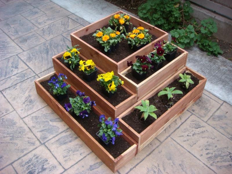Flower planter, garden pot, plant box, wood, 42 x 42 inch x 16 inch high, 5 sections fit together, indoor or outdoor, Redwood, Cedar wood