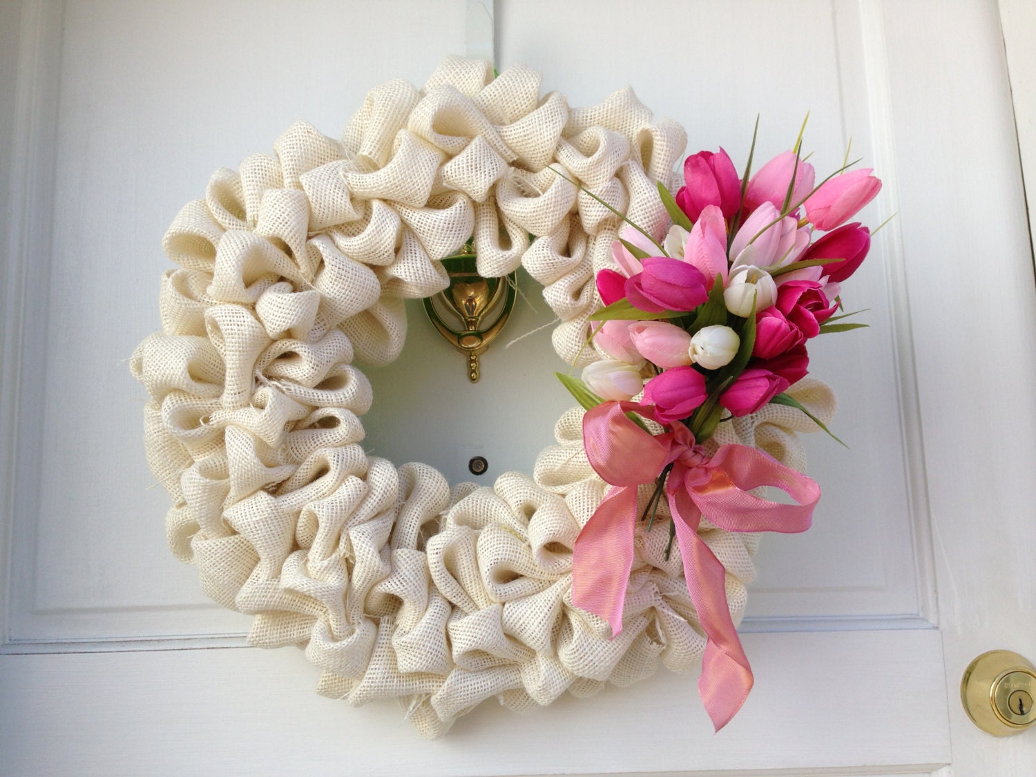 14" Spring White Burlap Wreath With Tulips