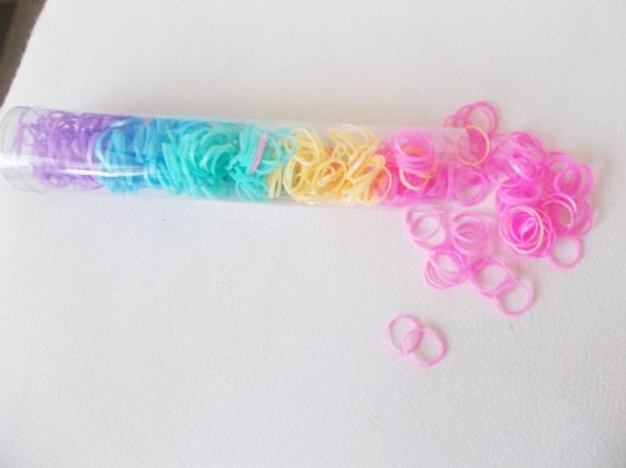 500pc - Elastic Rubber Bands,Beautiful Funky colours
