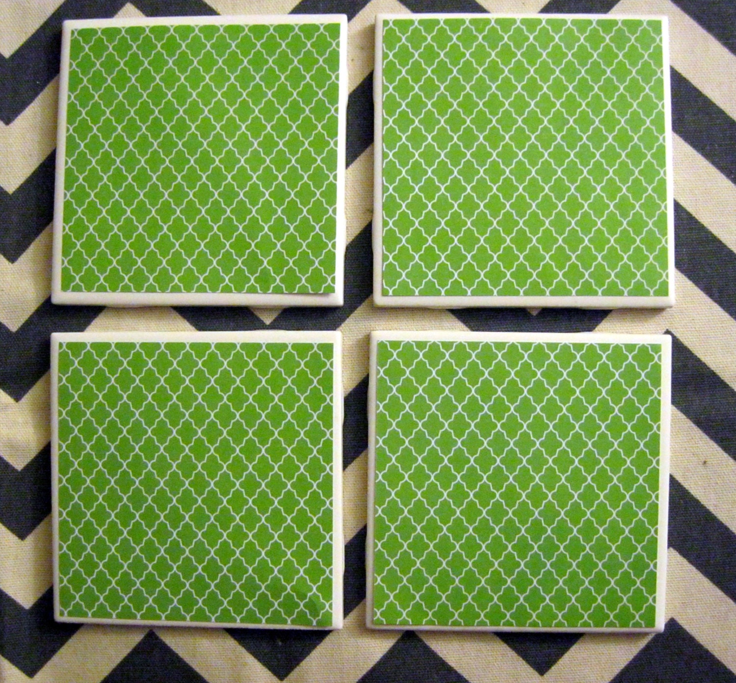 Set of 4 Coasters - Green Quatrefoil  - Ceramic
