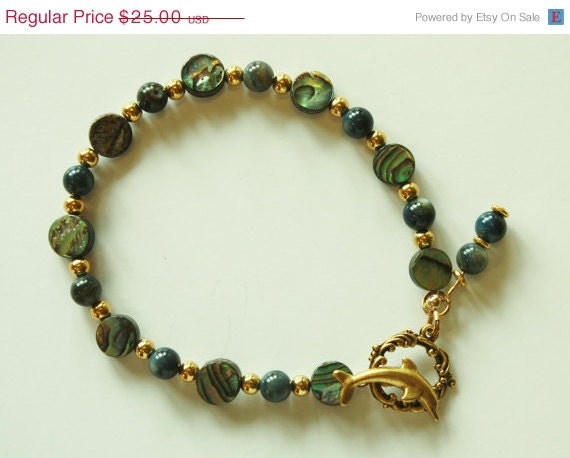 ON SALE Beaded bracelet/ Blue Abalone Shell beads/ Dolphin Toggle Clasp bracelet / Summer Jewelry / Beachwear/ Fashion Jewelry